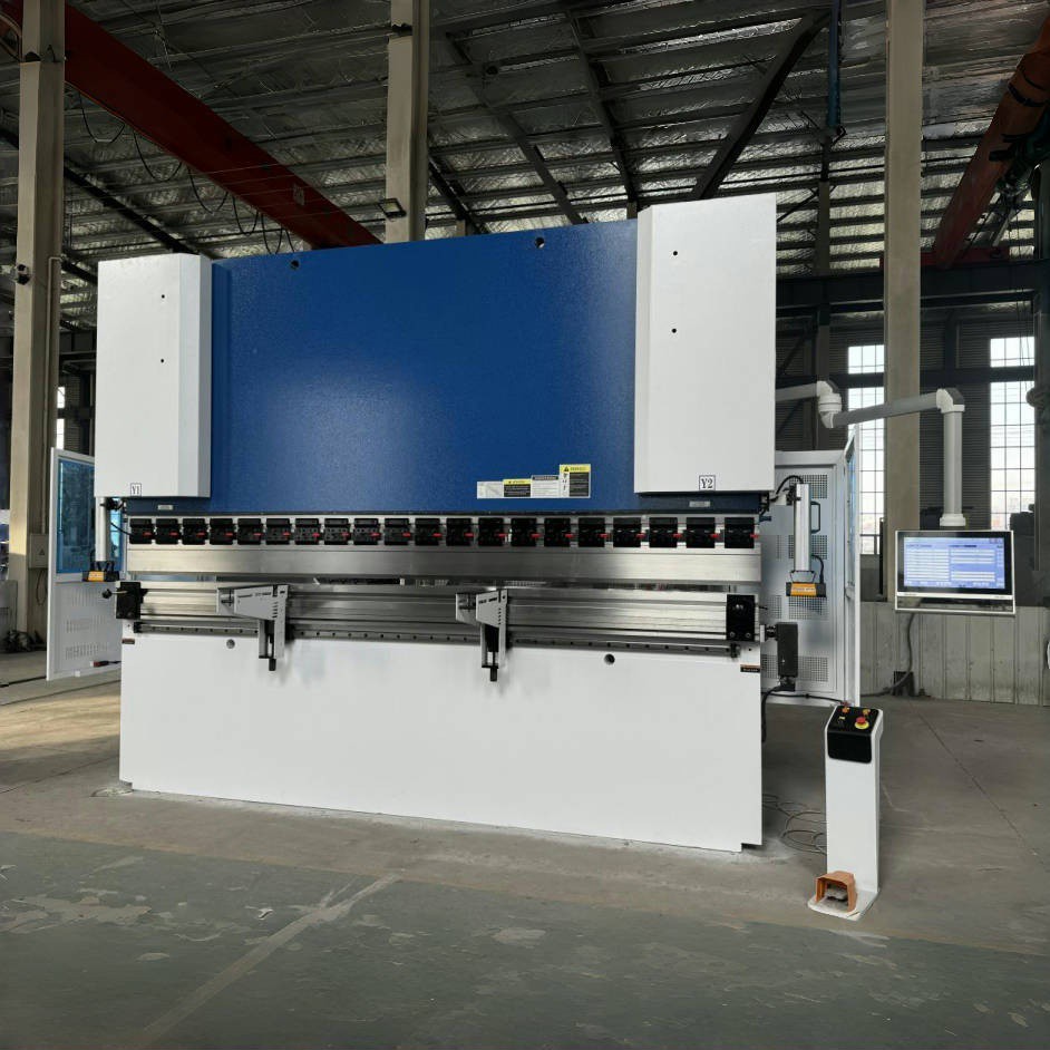 Machine de flexion CNC